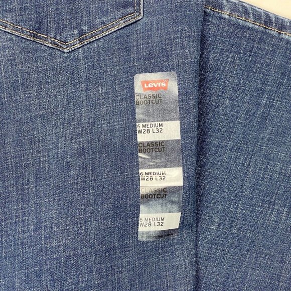 Levis Classic Bootcut Jeans Women 6 W28 L32 $70 Stretch Cotton Pockets 392520028 - Picture 11 of 14